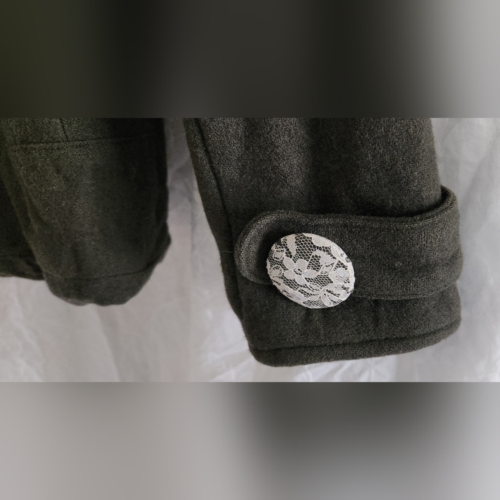 Nice Wool olive green jacket with lace inserts - Picture 6 of 7